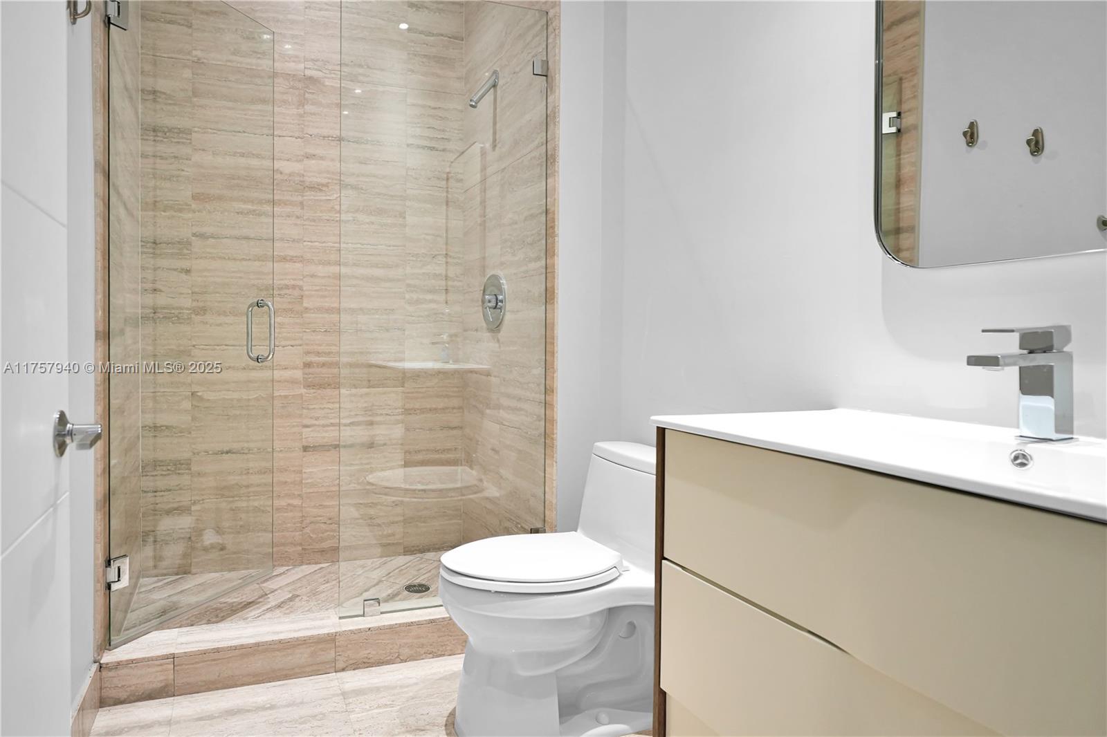 TDR TOWER III CONDO - Residential