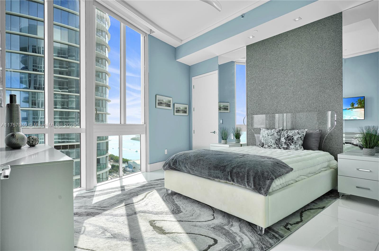 TDR TOWER III CONDO - Residential