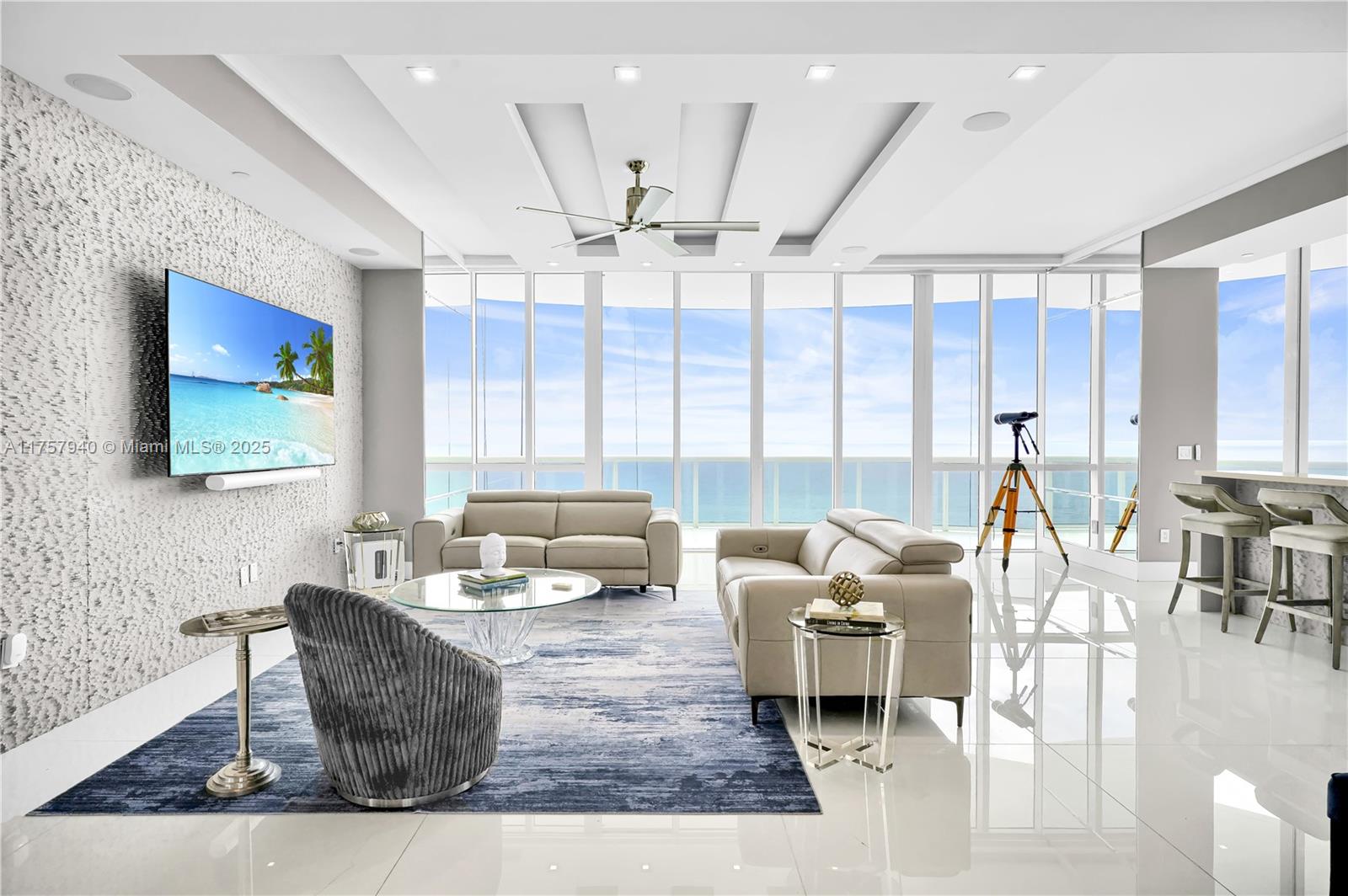 TDR TOWER III CONDO - Residential