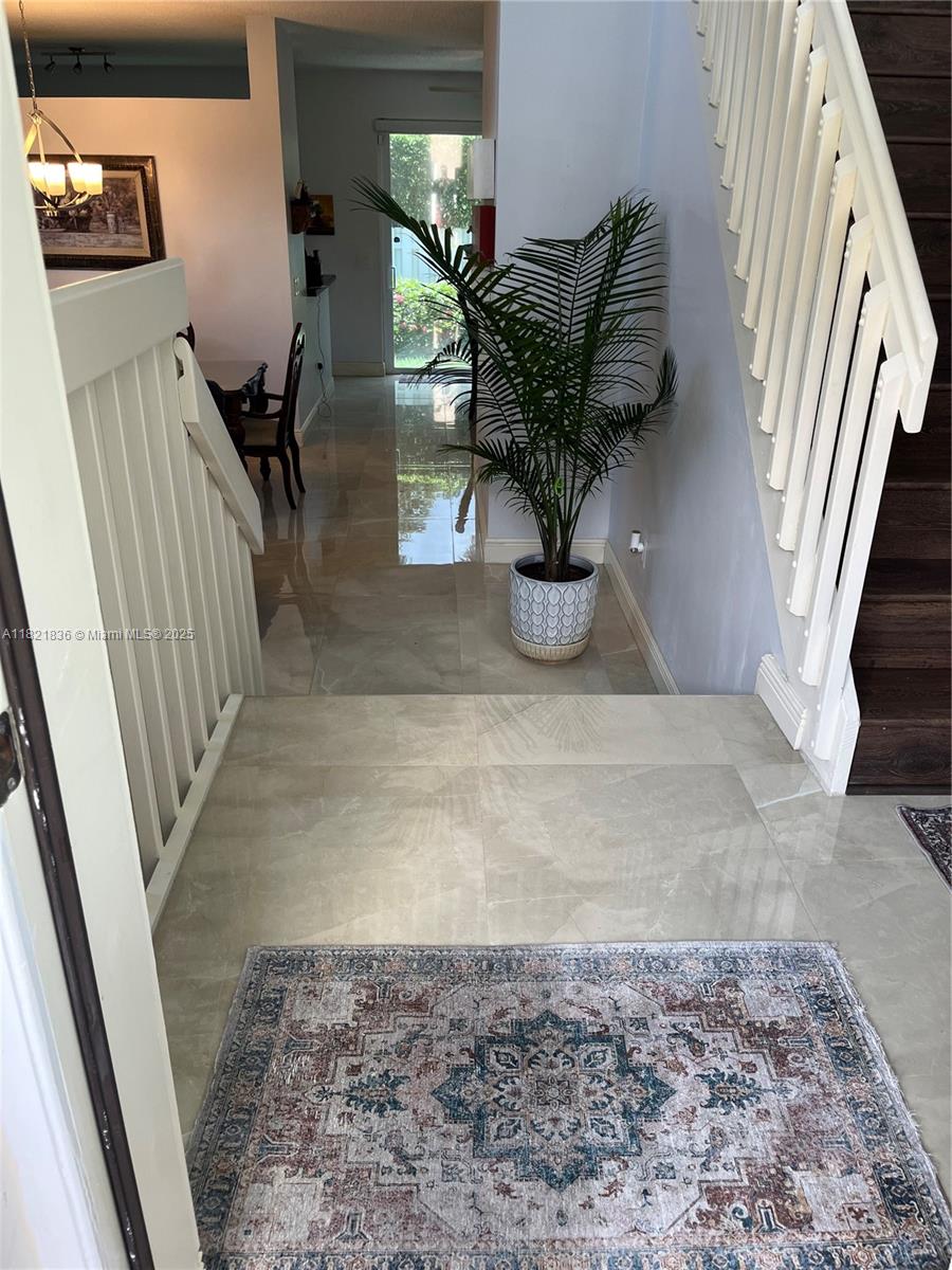 470 NW 102nd Ter