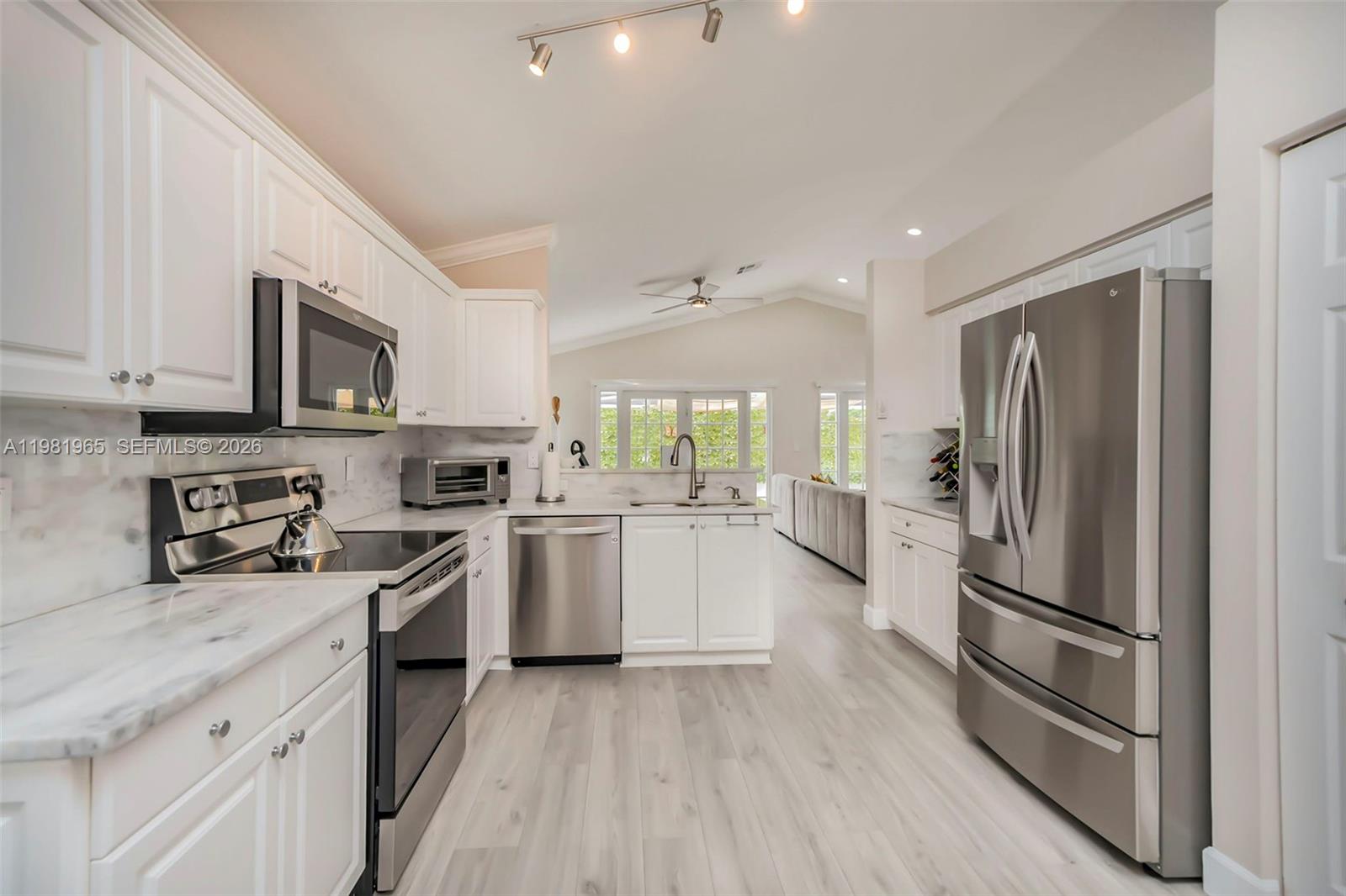 HARBOUR SPRINGS AT MISSION - Residential