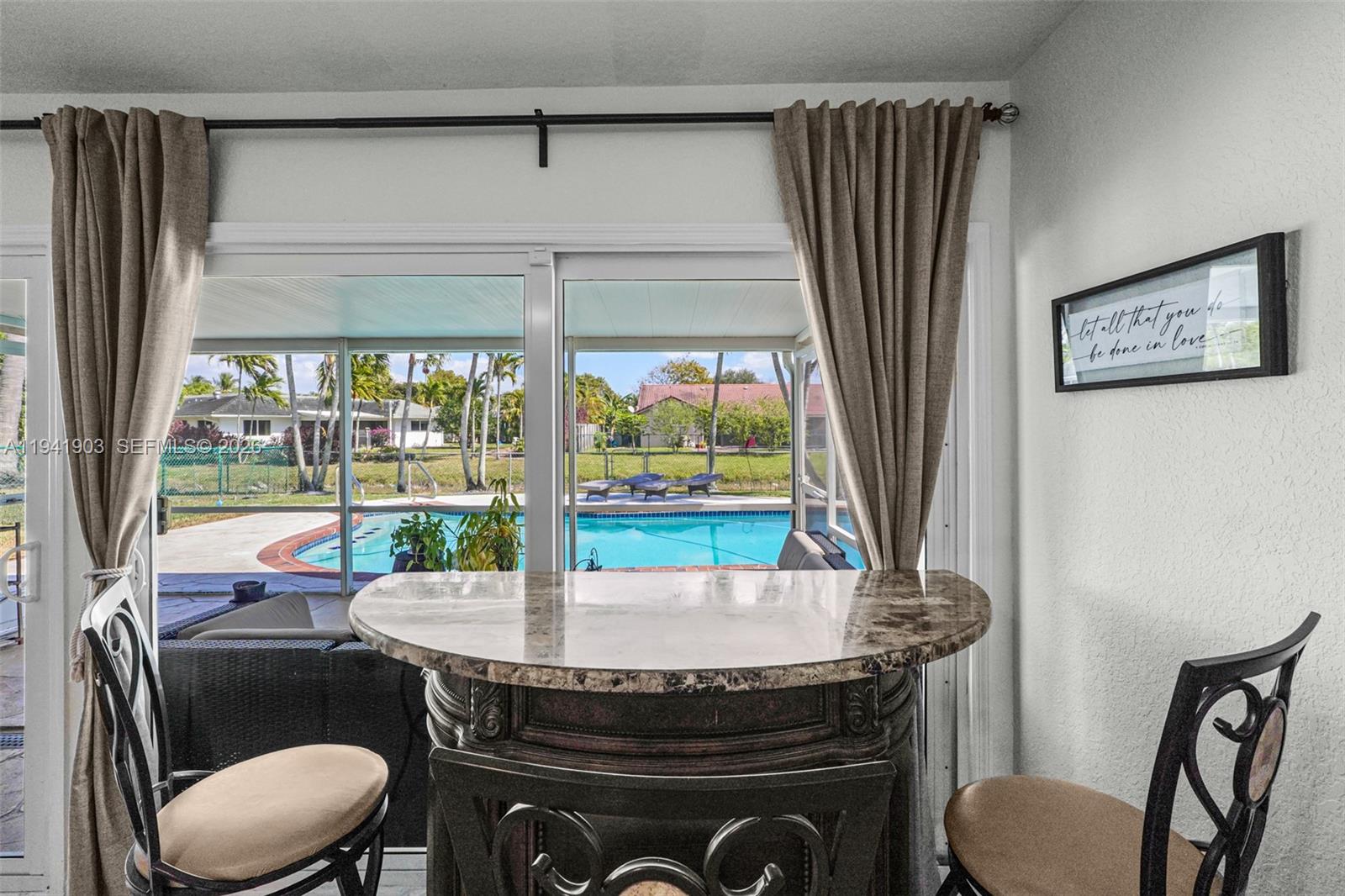 CASTLEWOOD - Residential