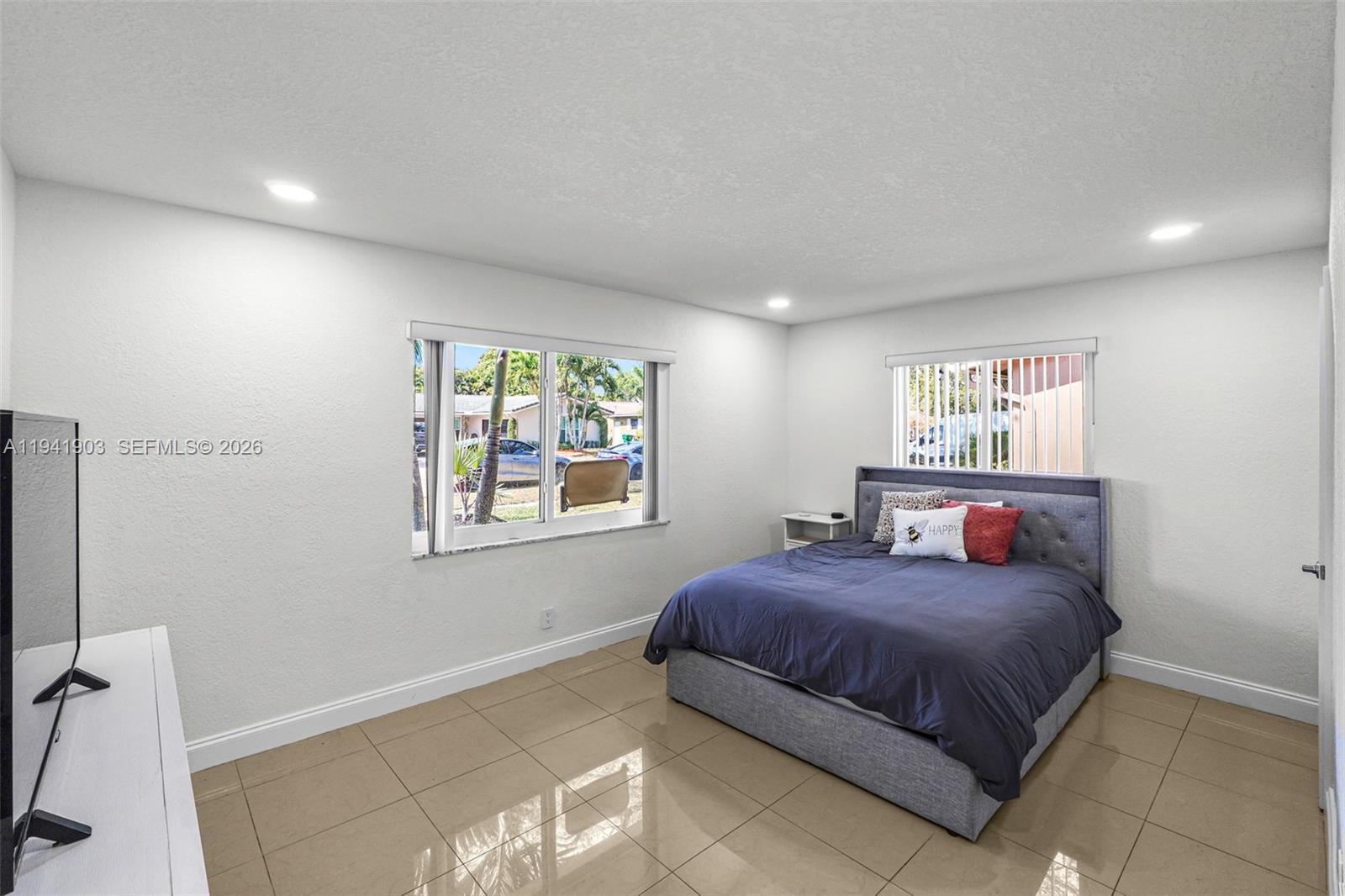 CASTLEWOOD - Residential