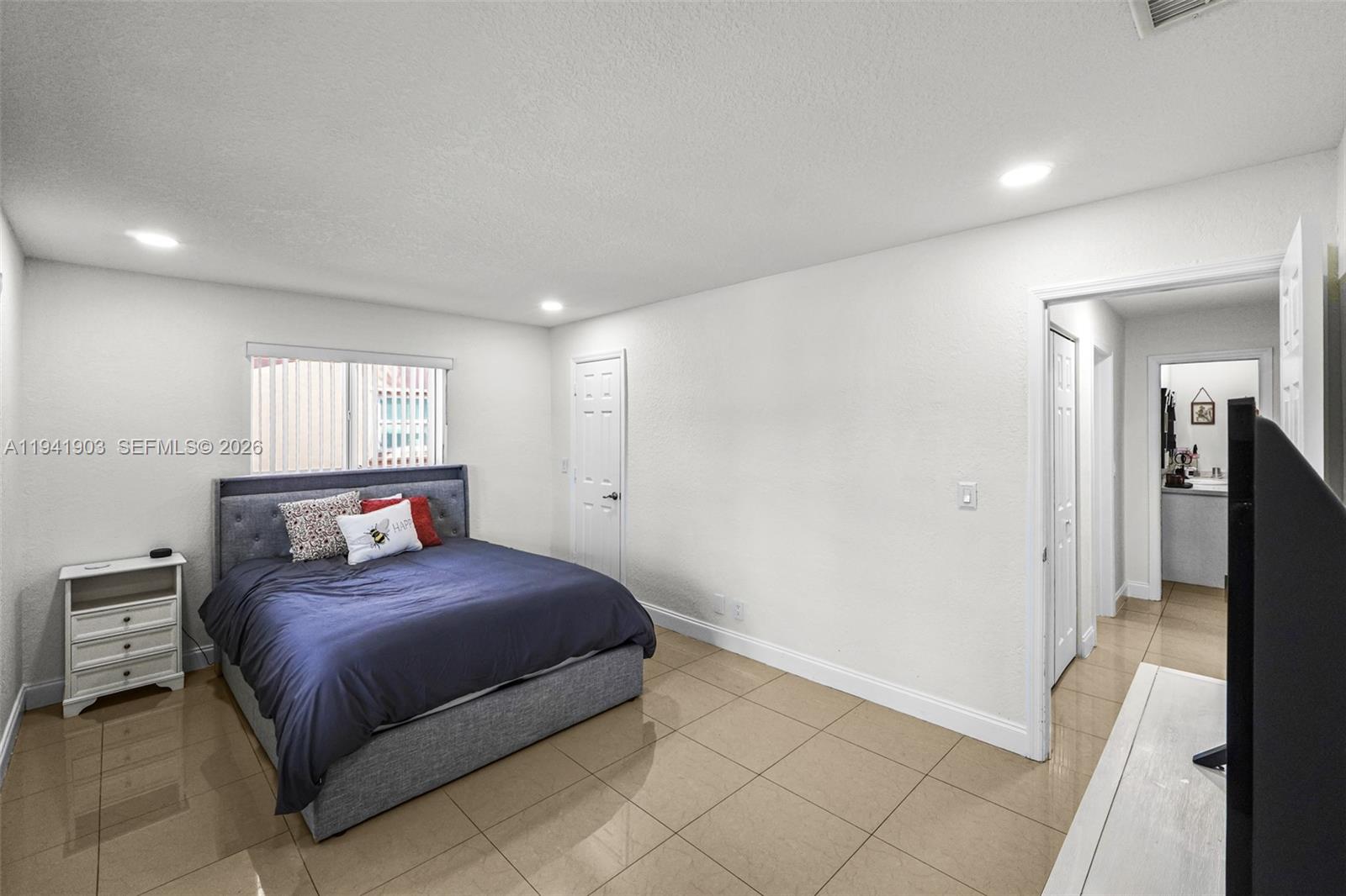 CASTLEWOOD - Residential