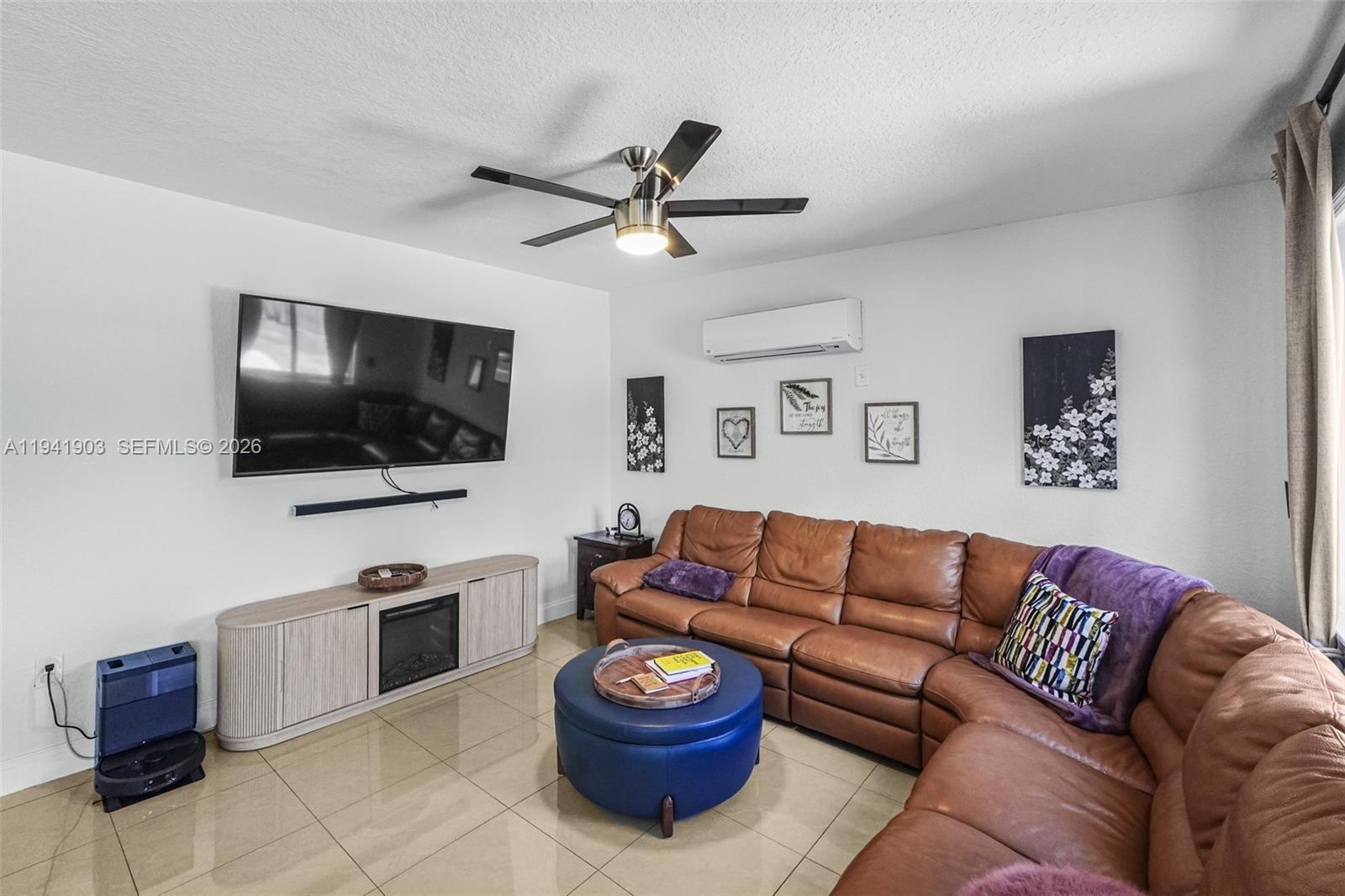 CASTLEWOOD - Residential