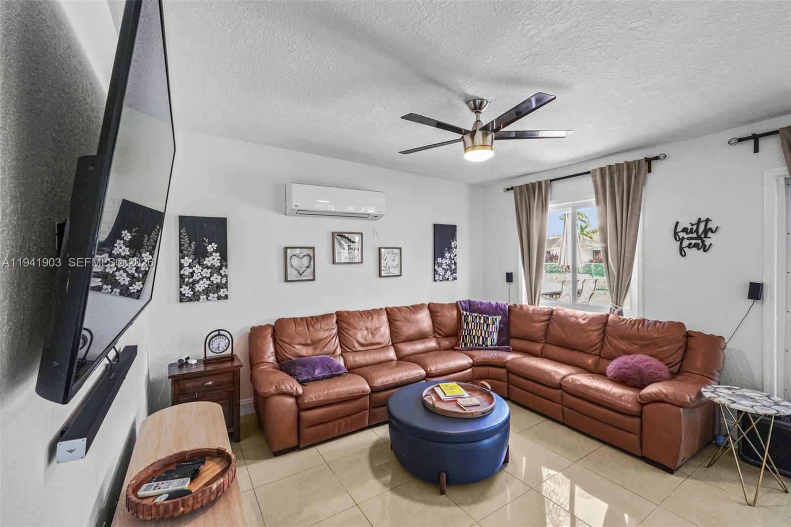 CASTLEWOOD - Residential