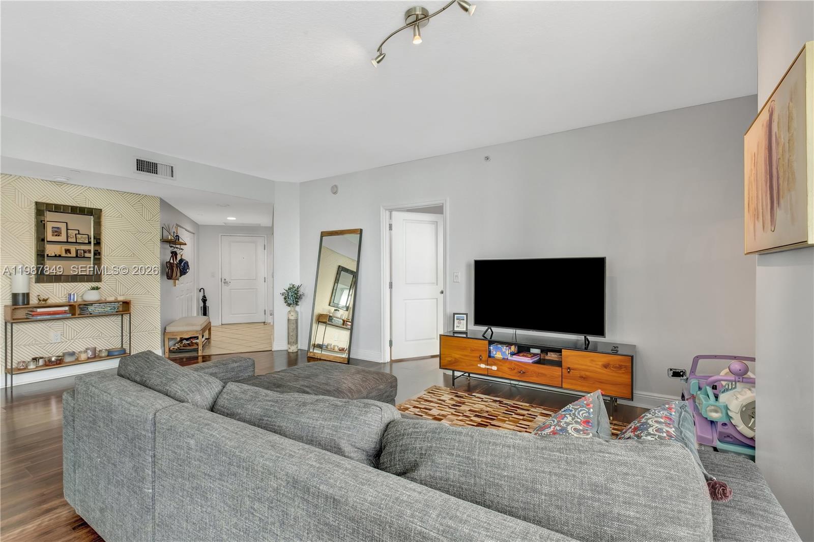 VUE AT BRICKELL CONDO - Residential Lease