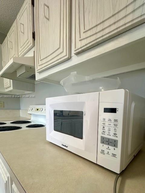BOCA LAKES CONDO - Residential Lease