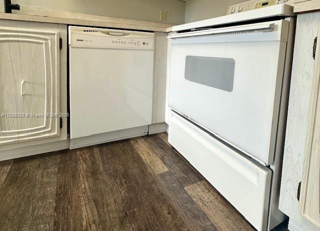 BOCA LAKES CONDO - Residential Lease