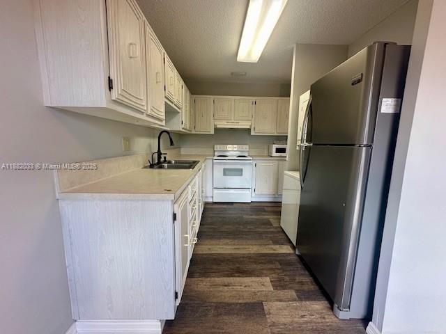 BOCA LAKES CONDO - Residential Lease
