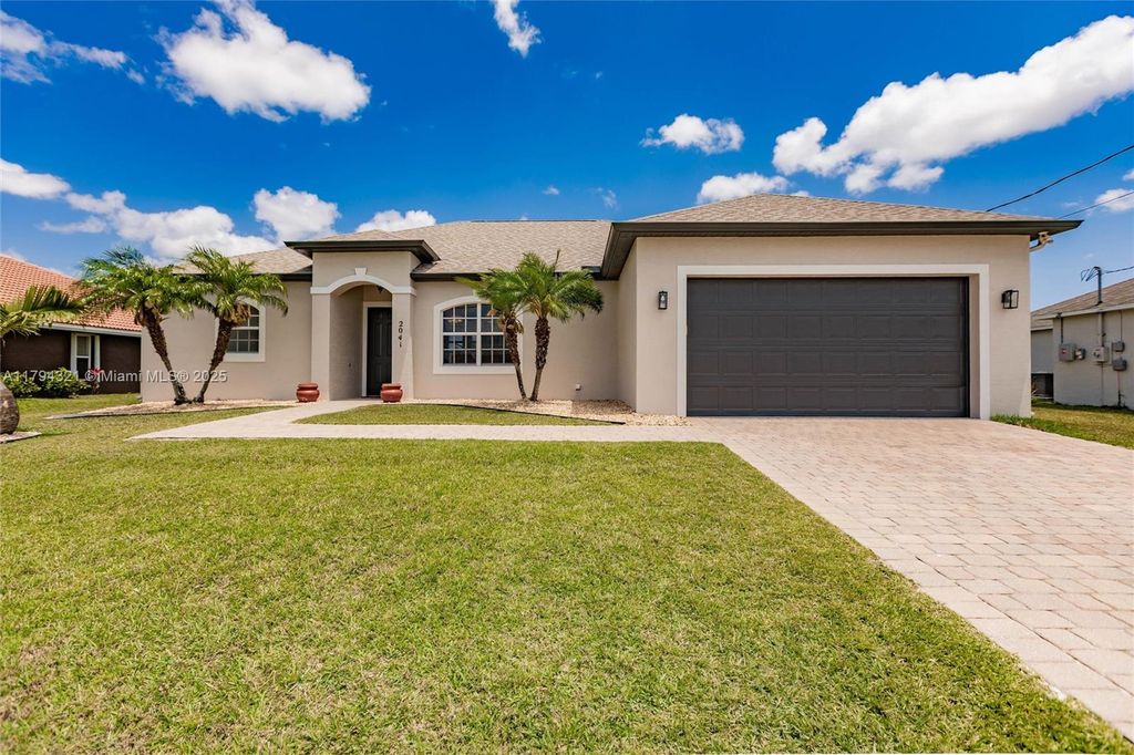 Photo of 2041 SW Imperial St, Port St Lucie, FL 34987 (MLS # A11794321)