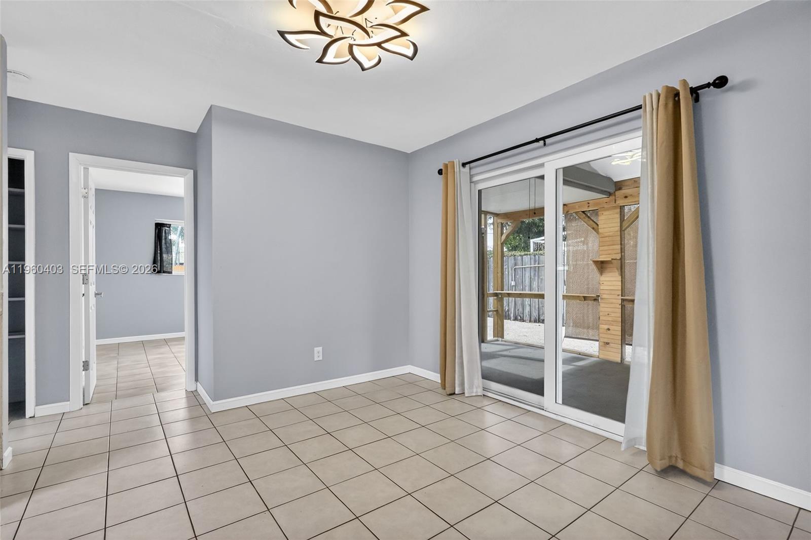 WELWYN MANOR - Residential