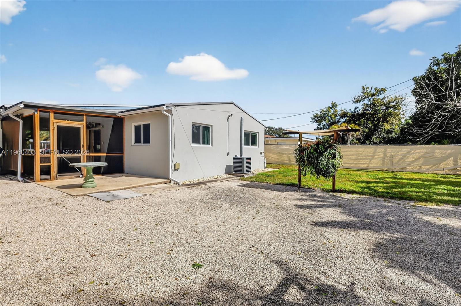 WELWYN MANOR - Residential