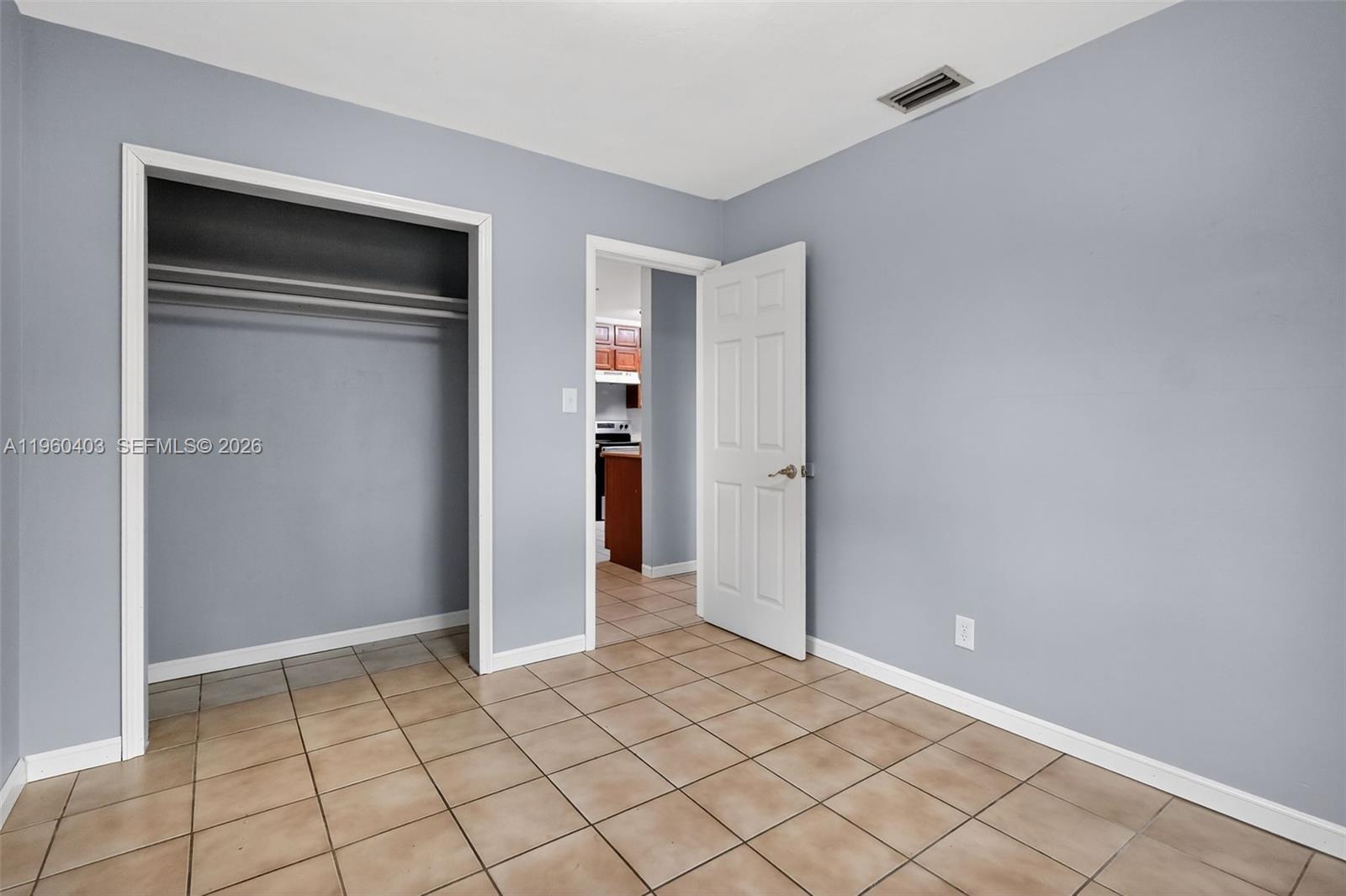 WELWYN MANOR - Residential