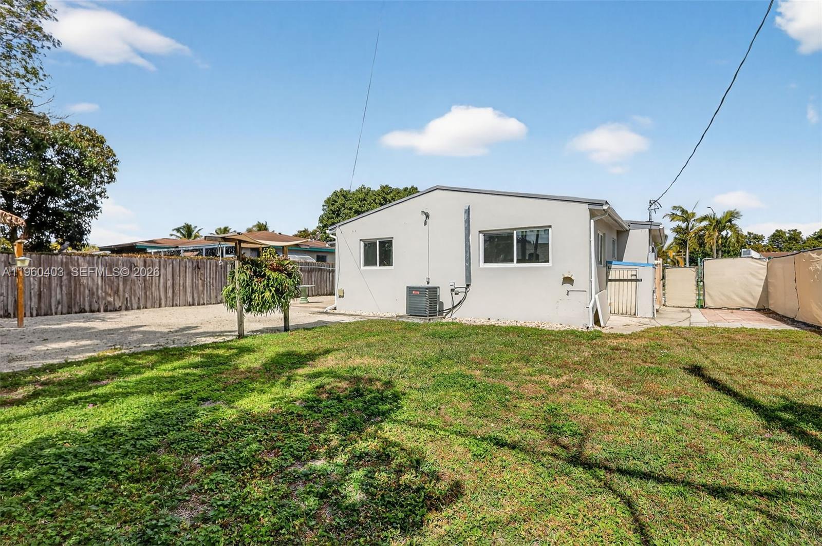 WELWYN MANOR - Residential