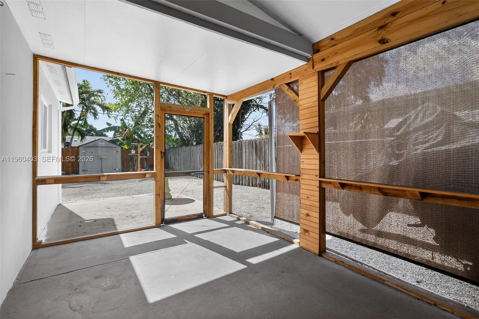 WELWYN MANOR - Residential