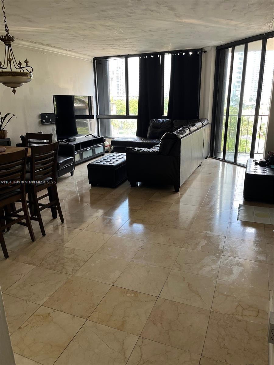 520 Brickell Key Dr A610