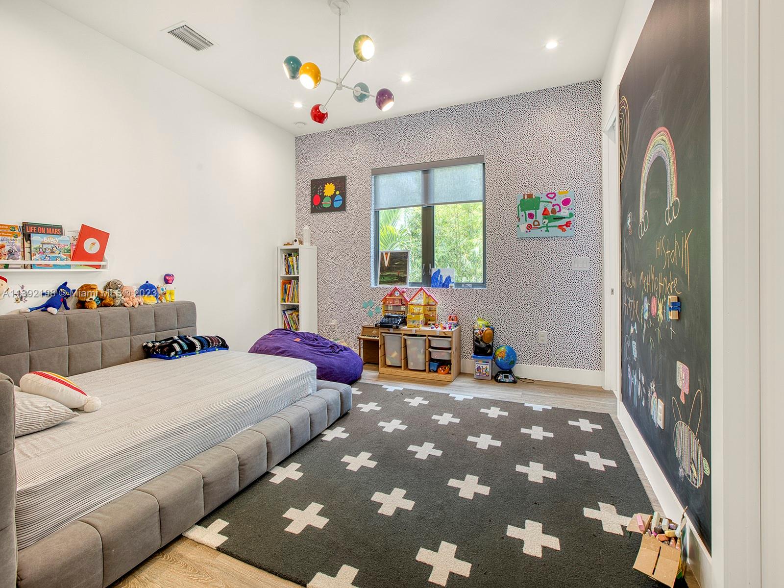 HIGH PINES REV PLAT OF 2N - Residential