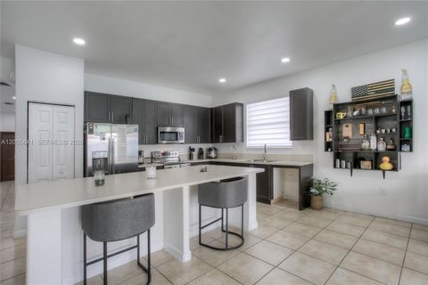 Tiny photo for 23922 SW 108th Ave, Homestead, FL 33032 (MLS # A12005841)