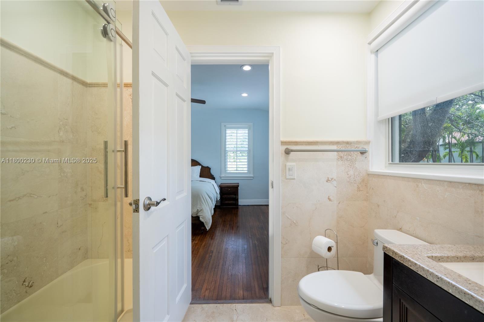 NATOMA MANORS RE SUB - Residential Lease