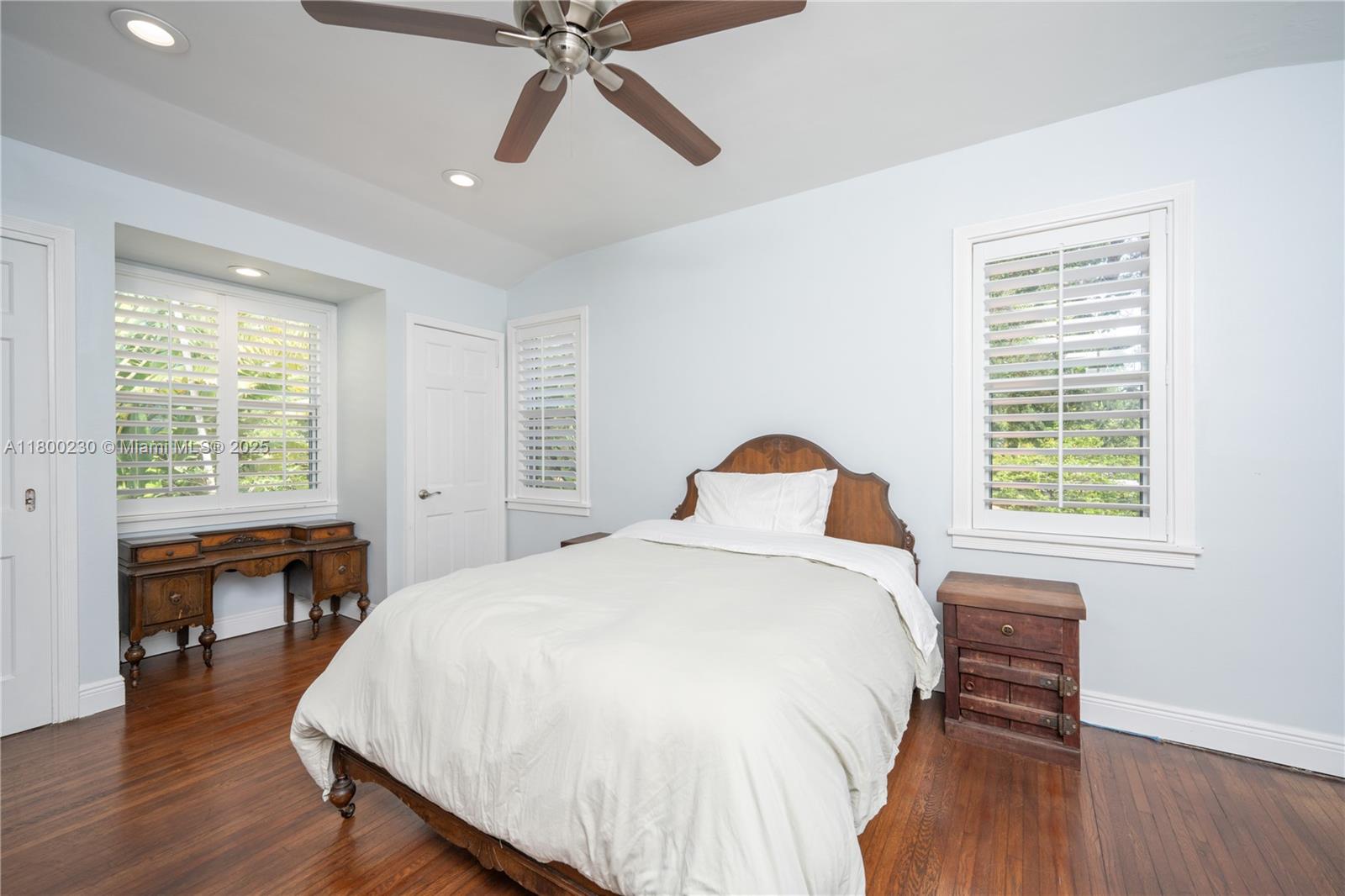 NATOMA MANORS RE SUB - Residential Lease