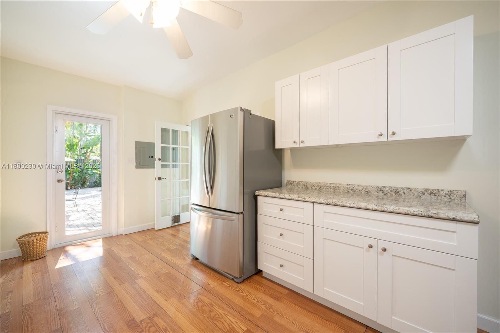 NATOMA MANORS RE SUB - Residential Lease