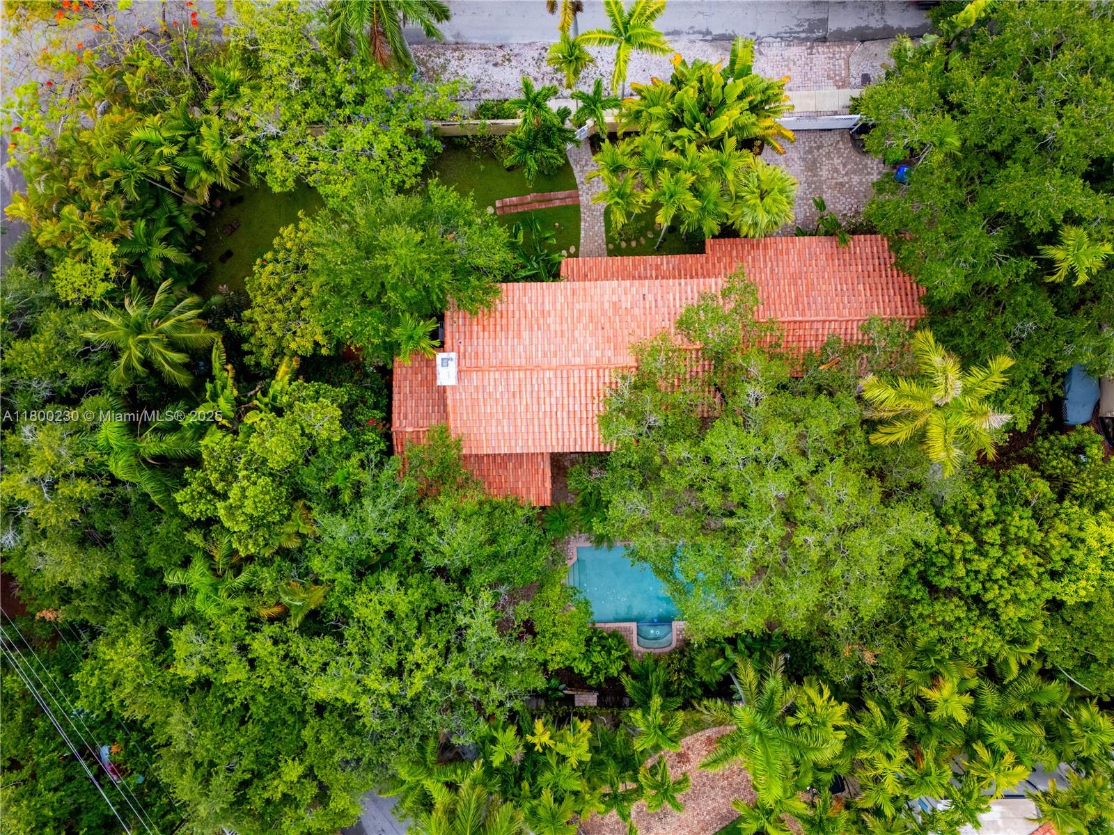 NATOMA MANORS RE SUB - Residential Lease