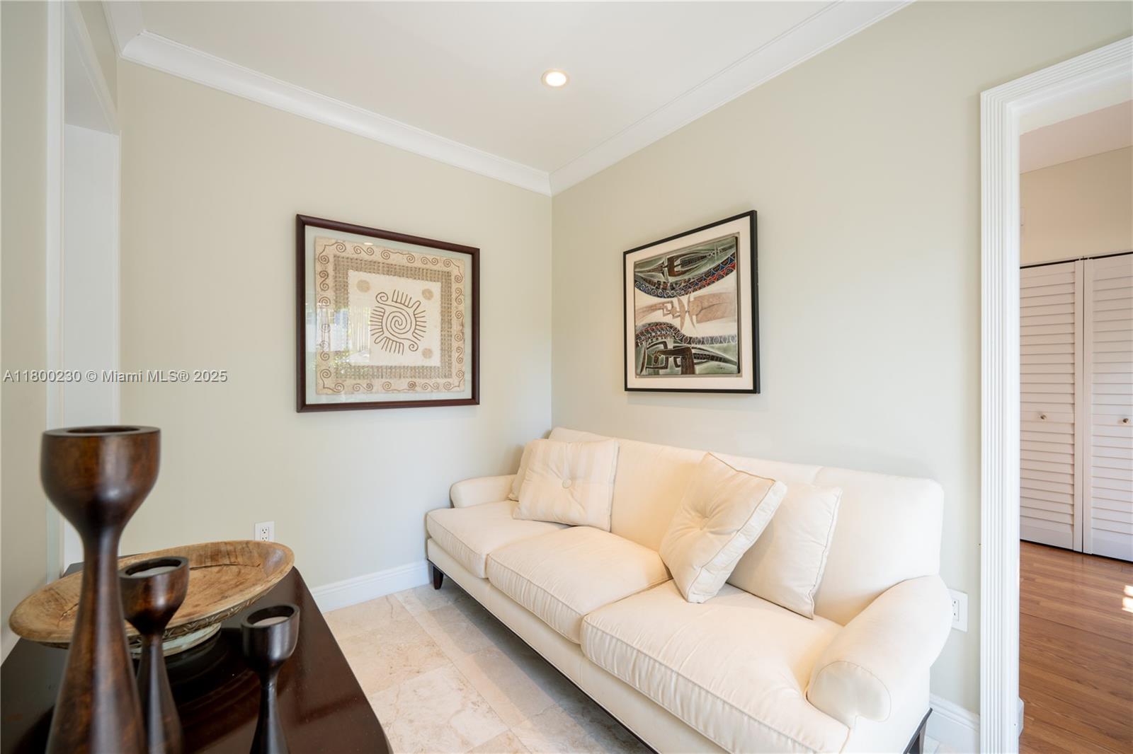 NATOMA MANORS RE SUB - Residential Lease