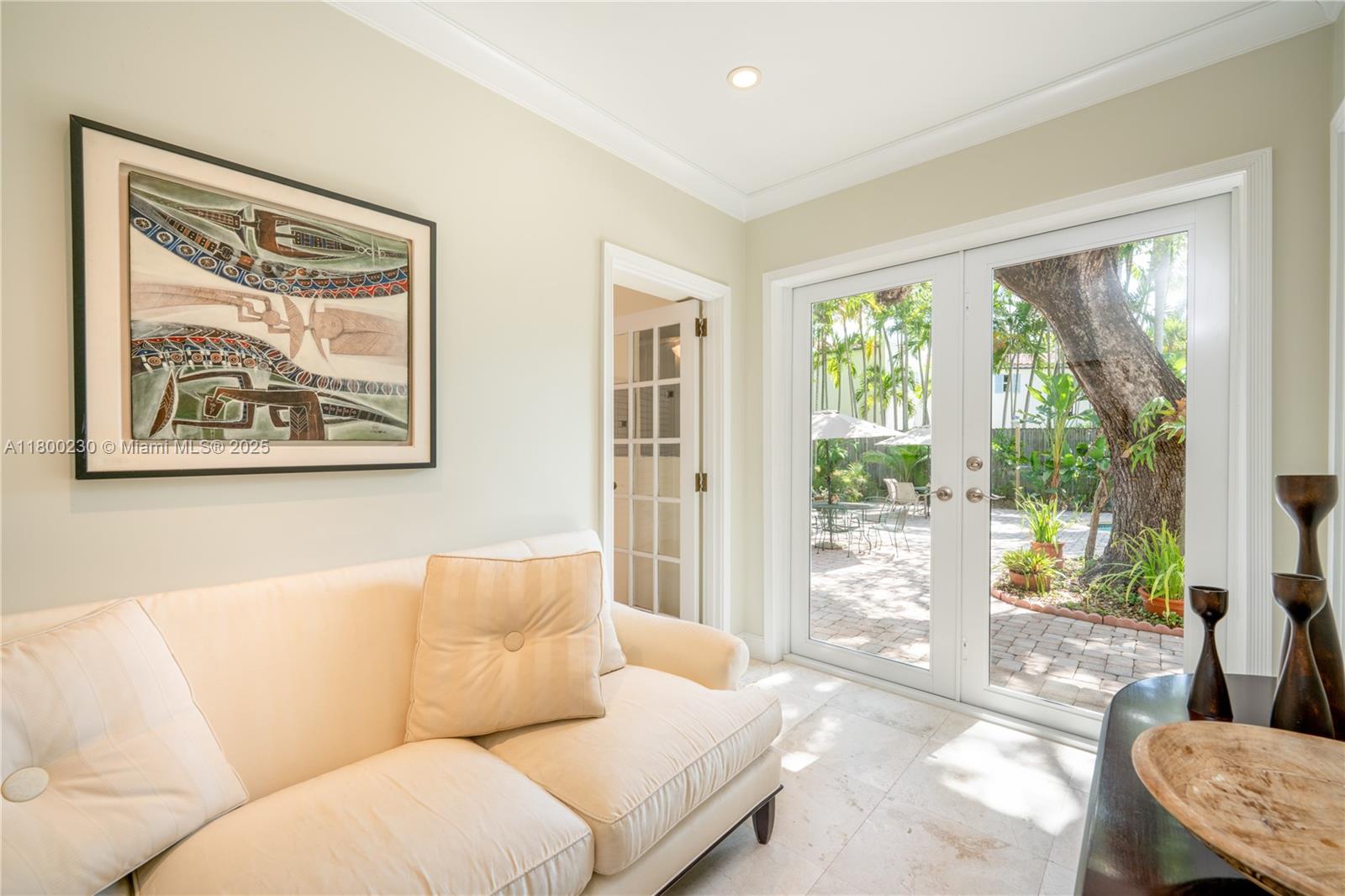 NATOMA MANORS RE SUB - Residential Lease