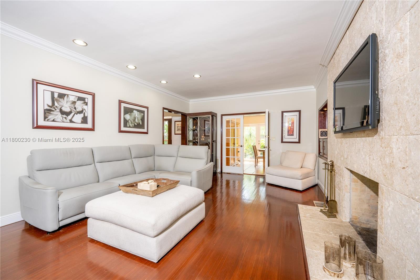 NATOMA MANORS RE SUB - Residential Lease