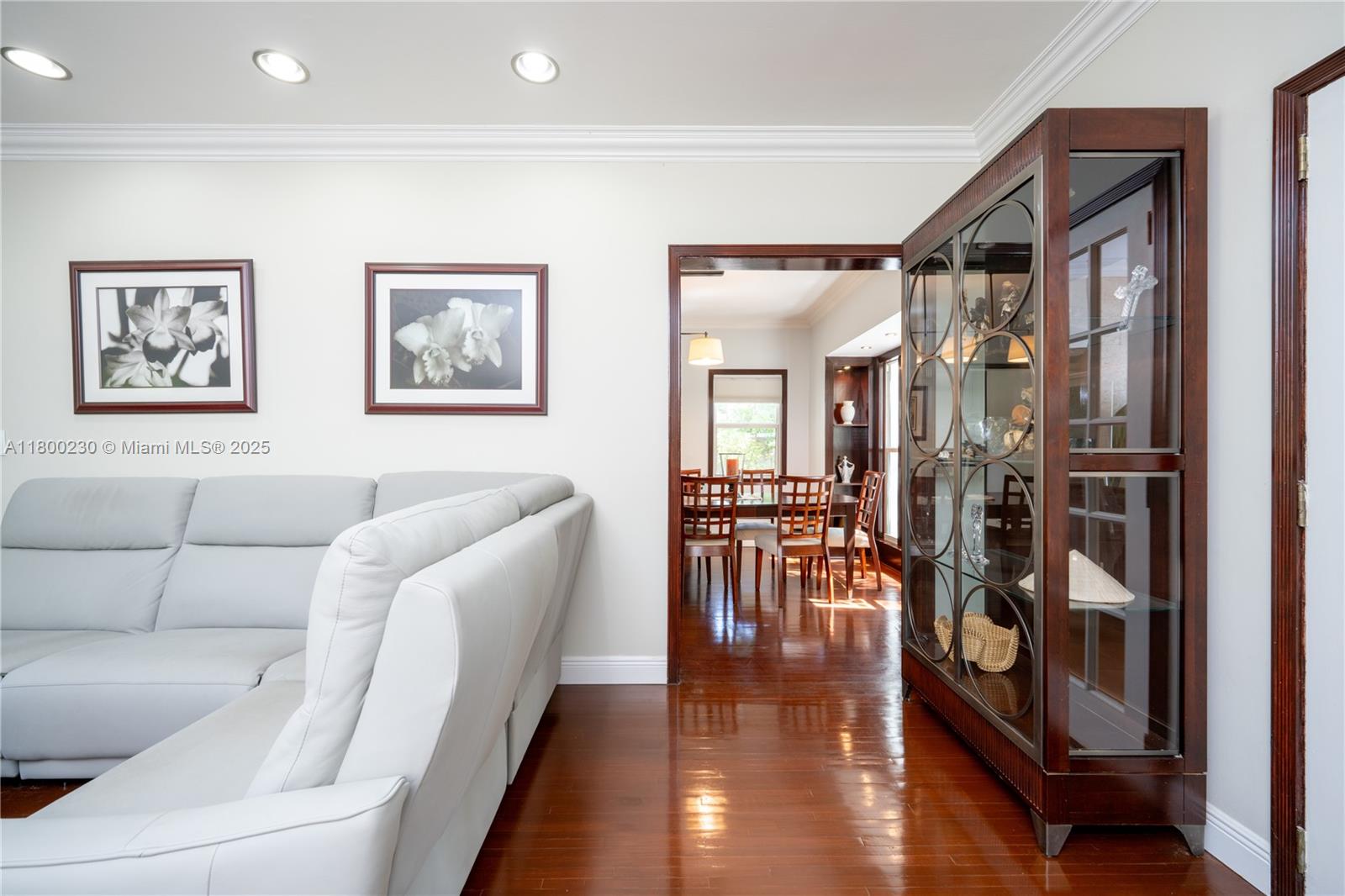 NATOMA MANORS RE SUB - Residential Lease