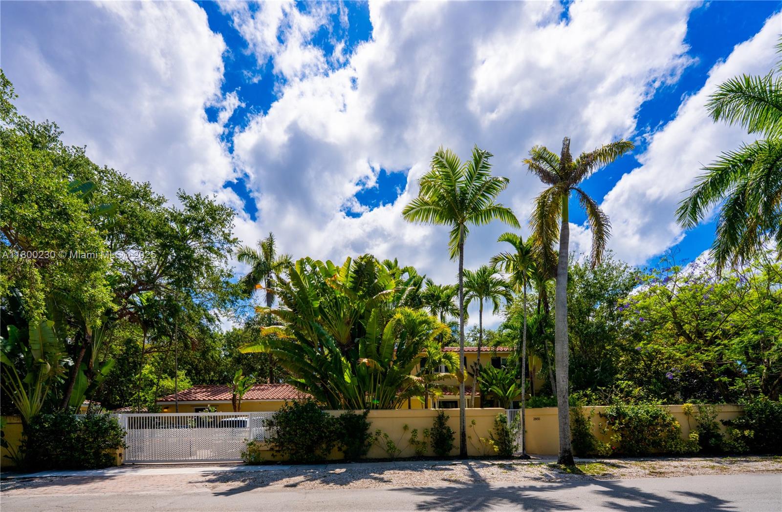 NATOMA MANORS RE SUB - Residential Lease