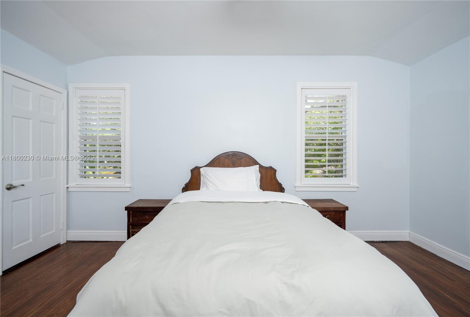 NATOMA MANORS RE SUB - Residential Lease