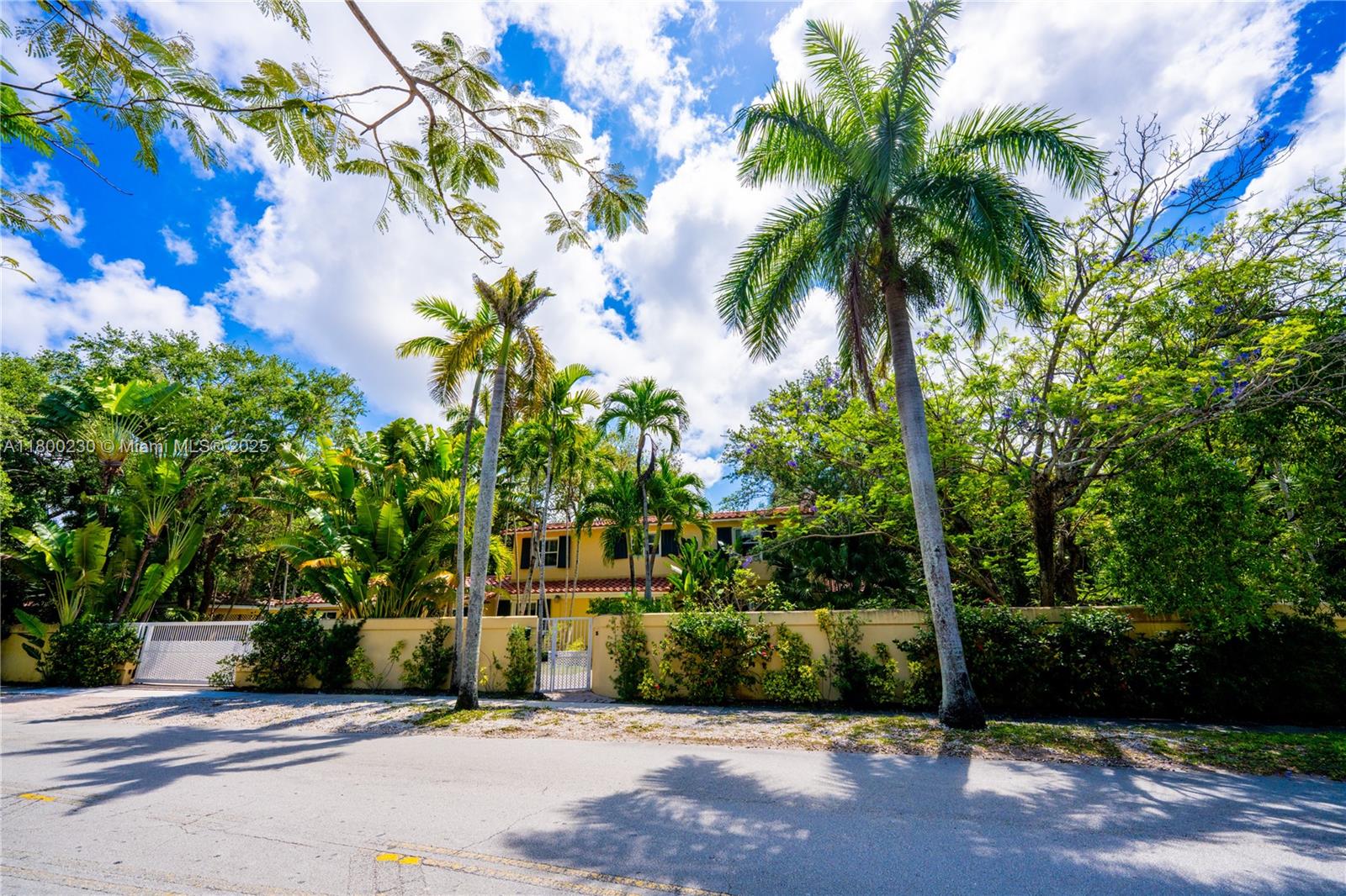 Rental Property at 2855 Sw 17th Ave, Miami, Broward County, Florida - Bedrooms: 4 
Bathrooms: 4  - $17,500 MO.