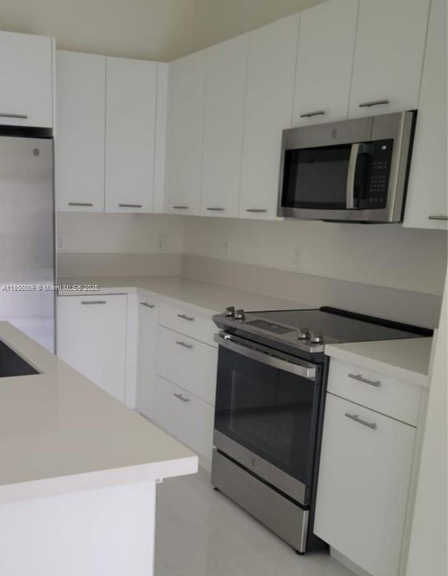 DOWNTOWN DORAL SOUTH - Residential