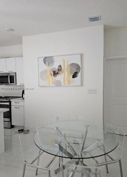 DOWNTOWN DORAL SOUTH - Residential