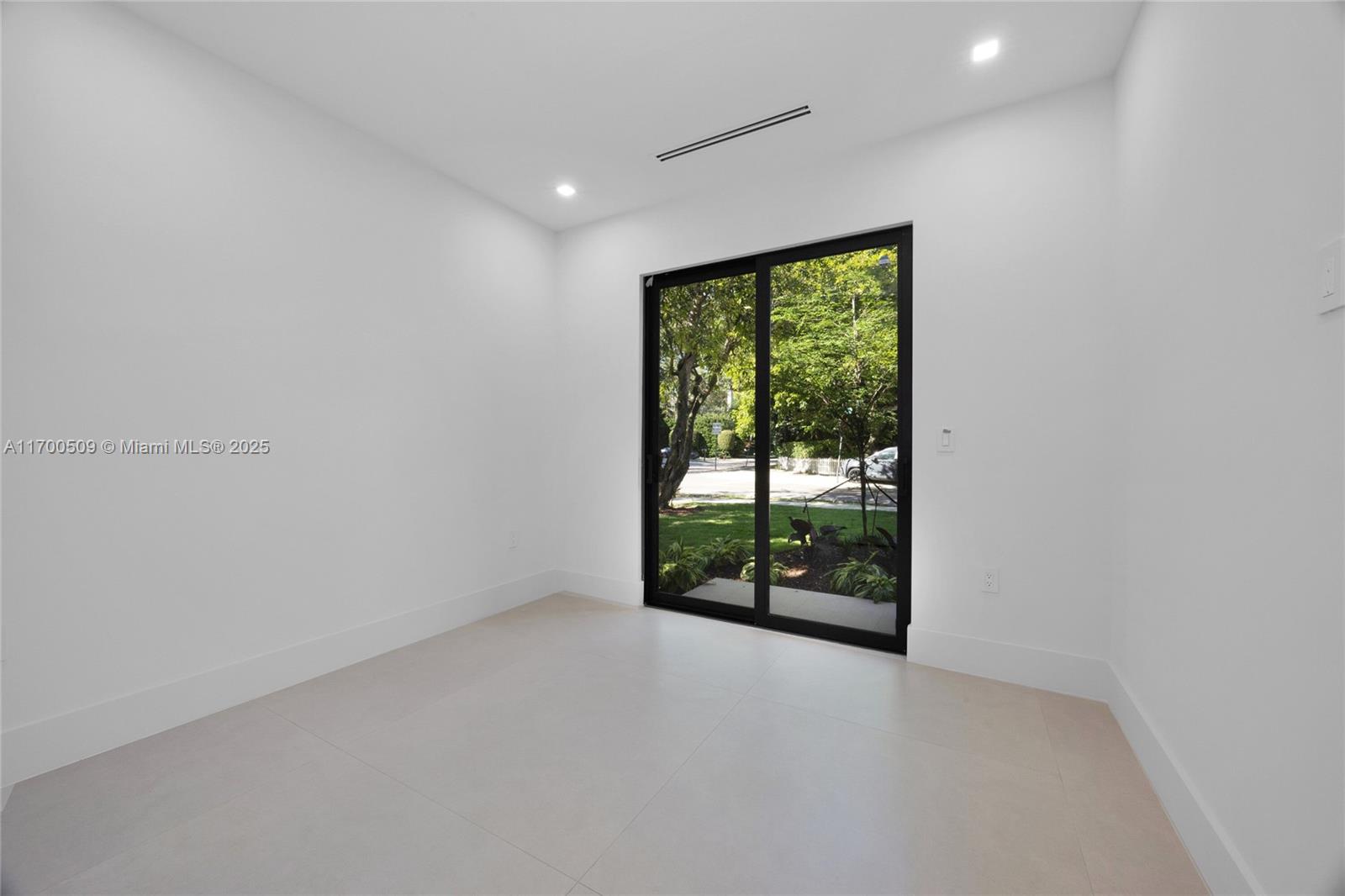 SOUTHERN PINES - Residential