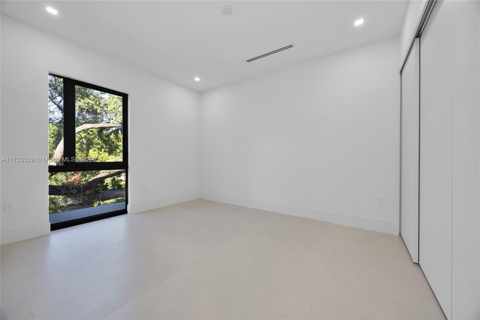 SOUTHERN PINES - Residential