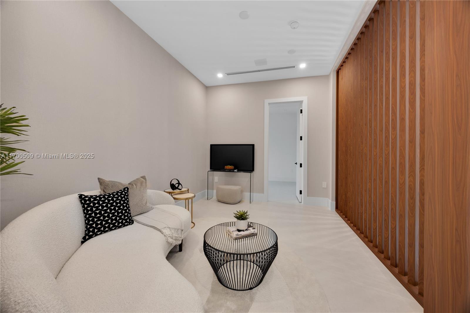 SOUTHERN PINES - Residential