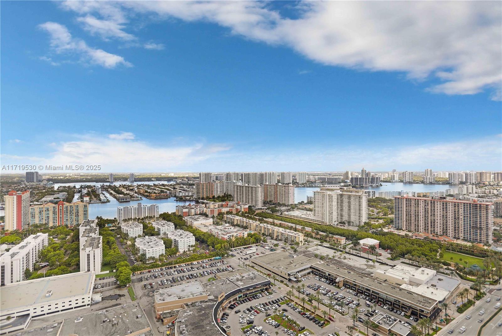 JADE SIGNATURE CONDO - Residential