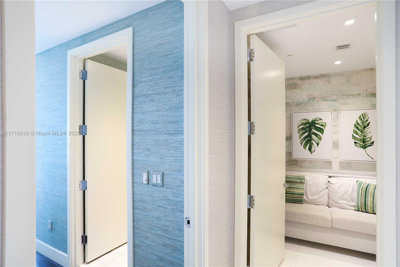 JADE SIGNATURE CONDO - Residential