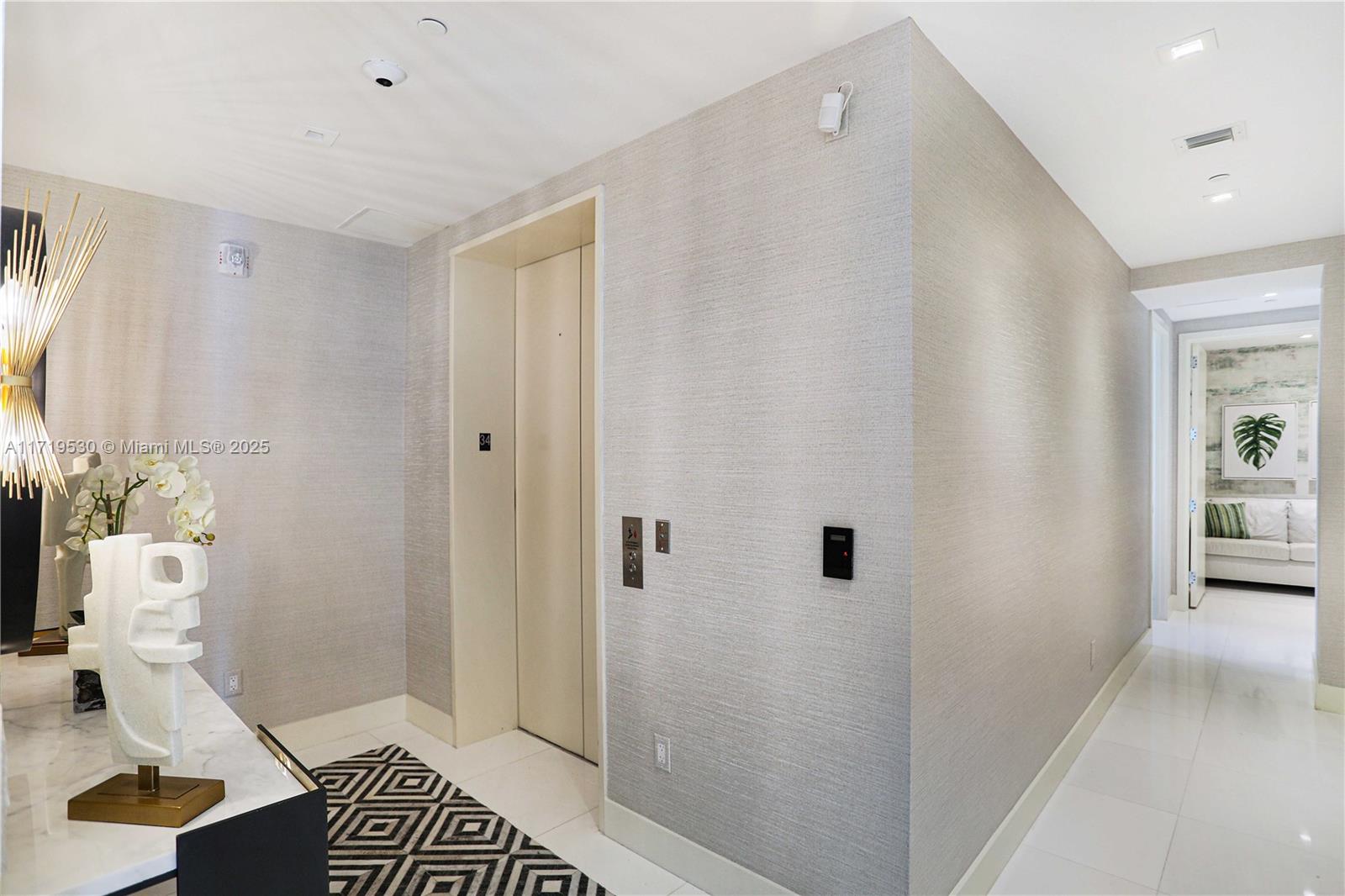 JADE SIGNATURE CONDO - Residential