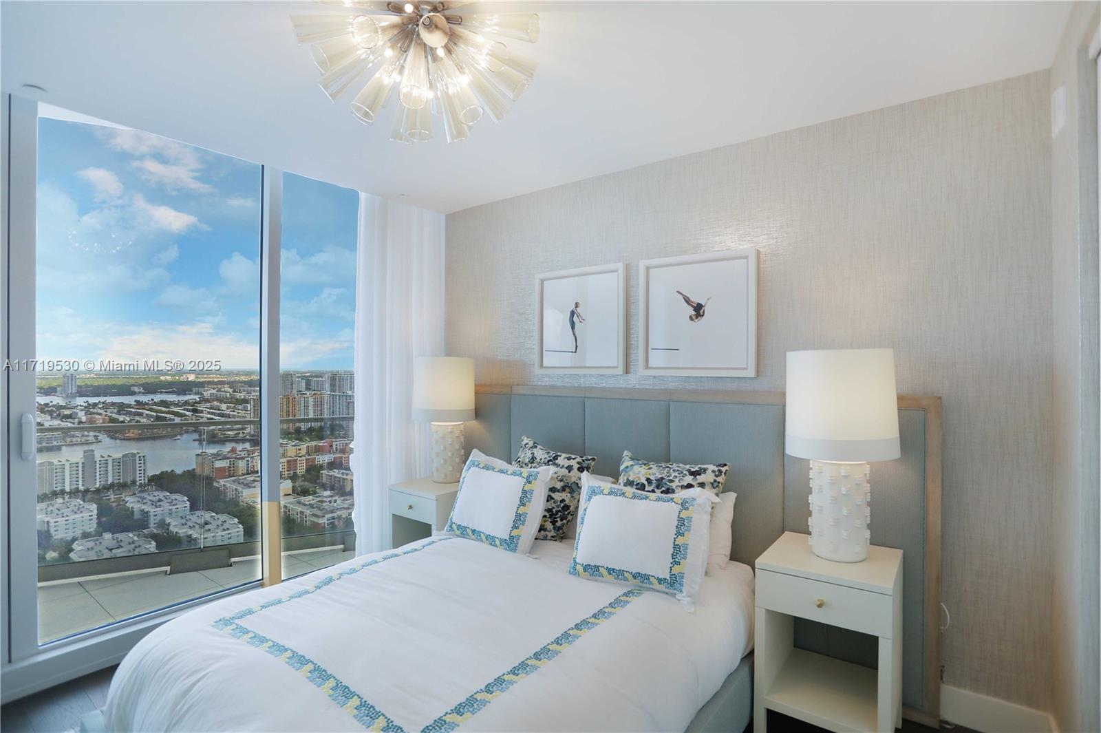 JADE SIGNATURE CONDO - Residential