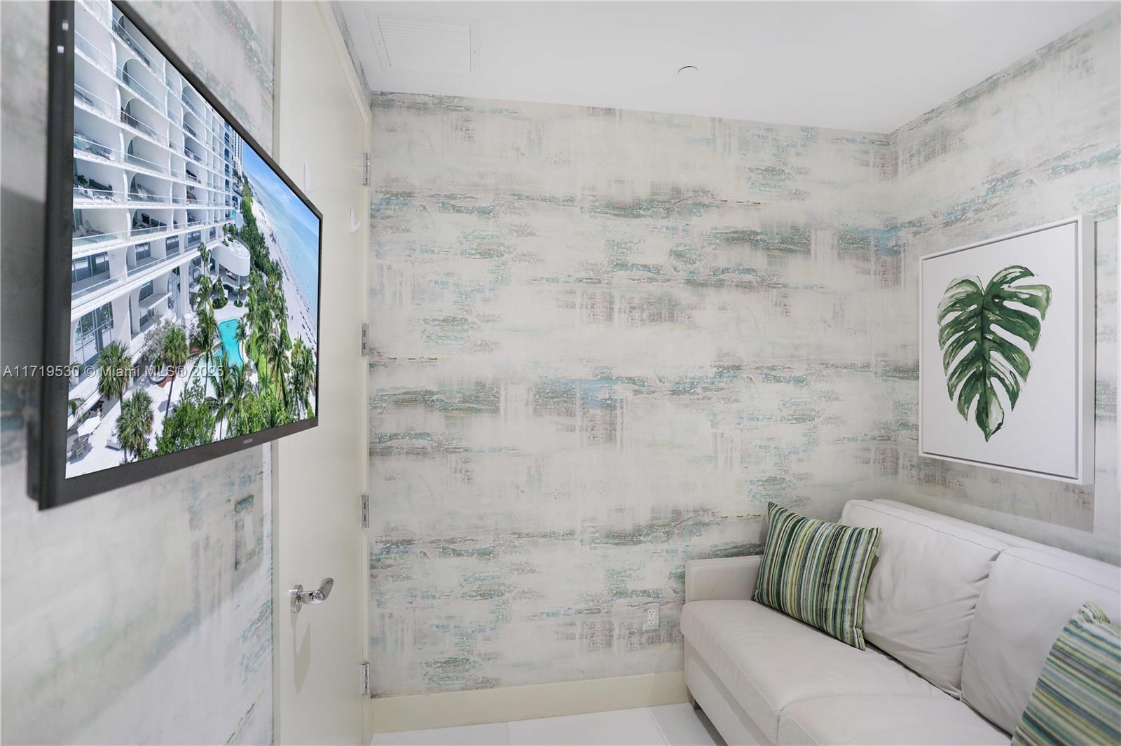 JADE SIGNATURE CONDO - Residential