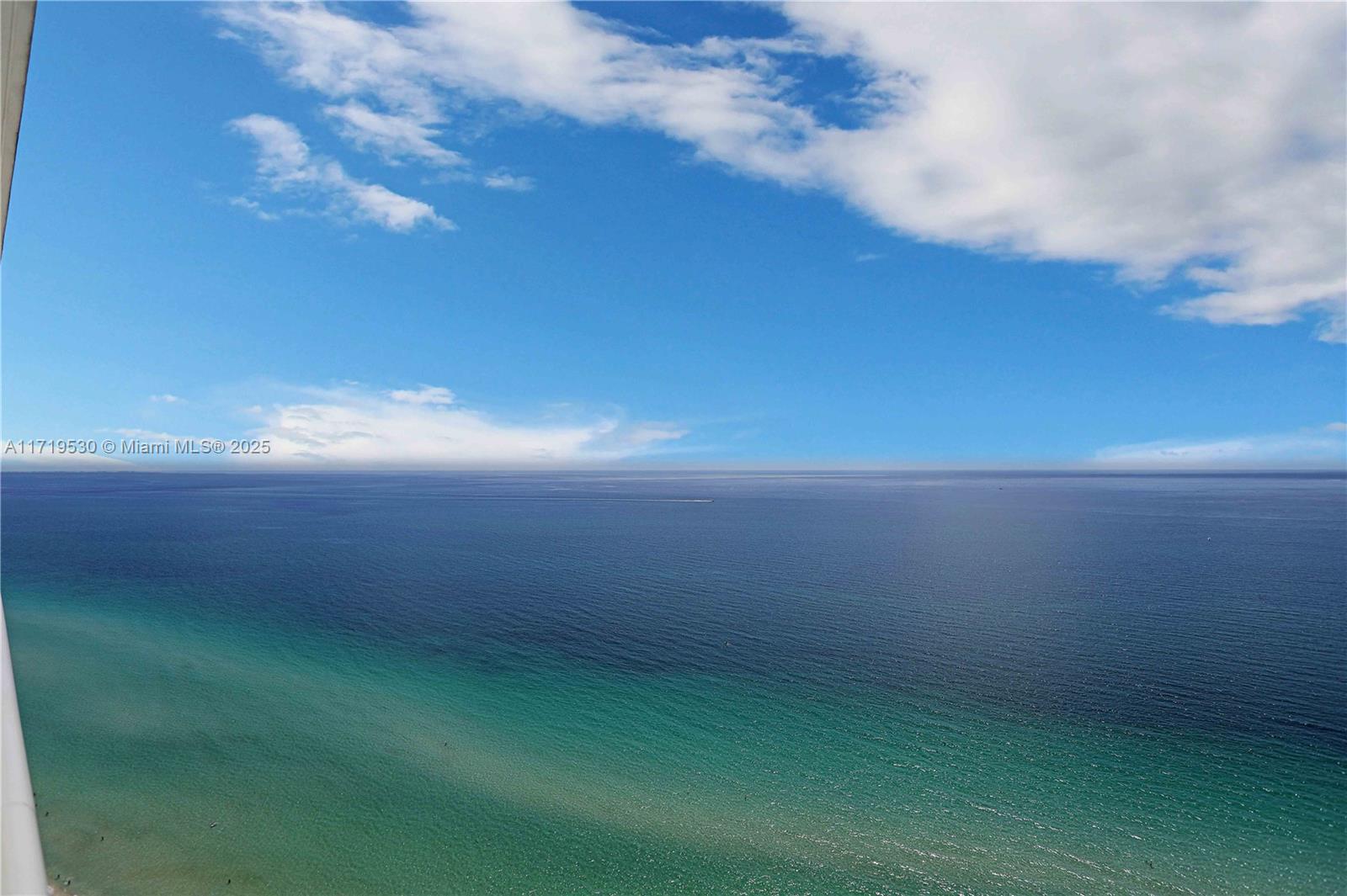 JADE SIGNATURE CONDO - Residential