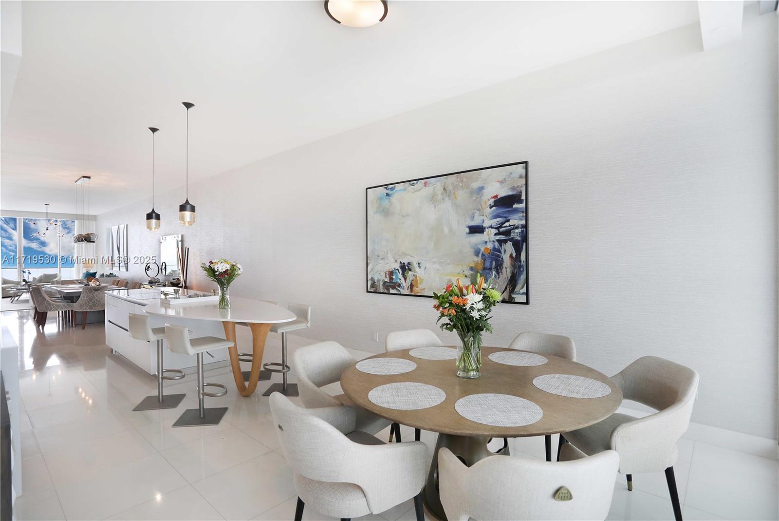 JADE SIGNATURE CONDO - Residential