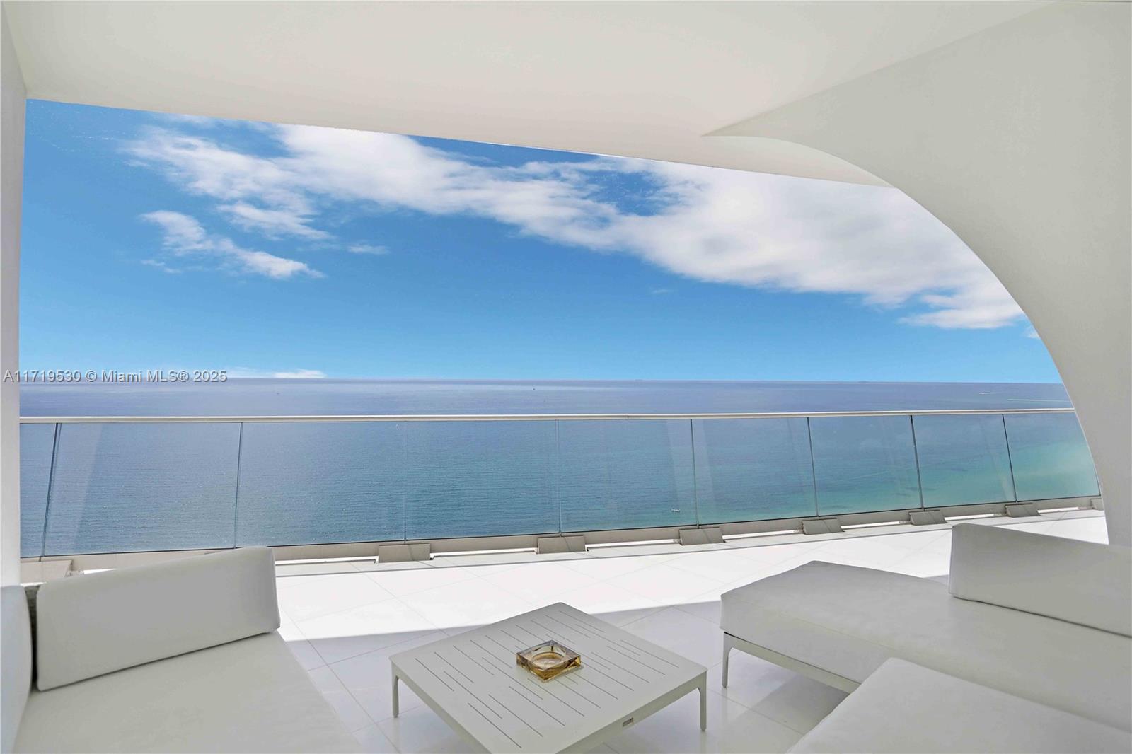 JADE SIGNATURE CONDO - Residential