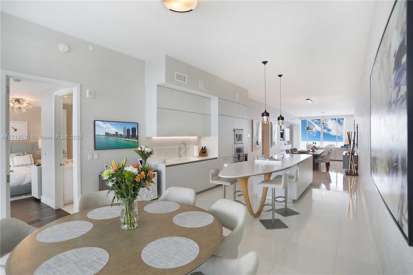 JADE SIGNATURE CONDO - Residential