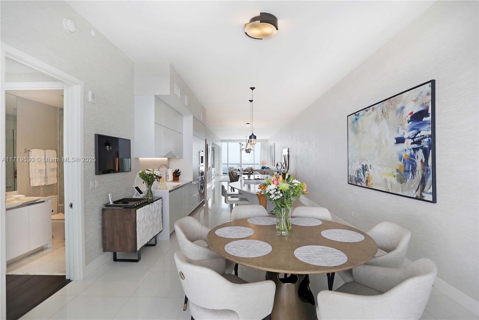 JADE SIGNATURE CONDO - Residential