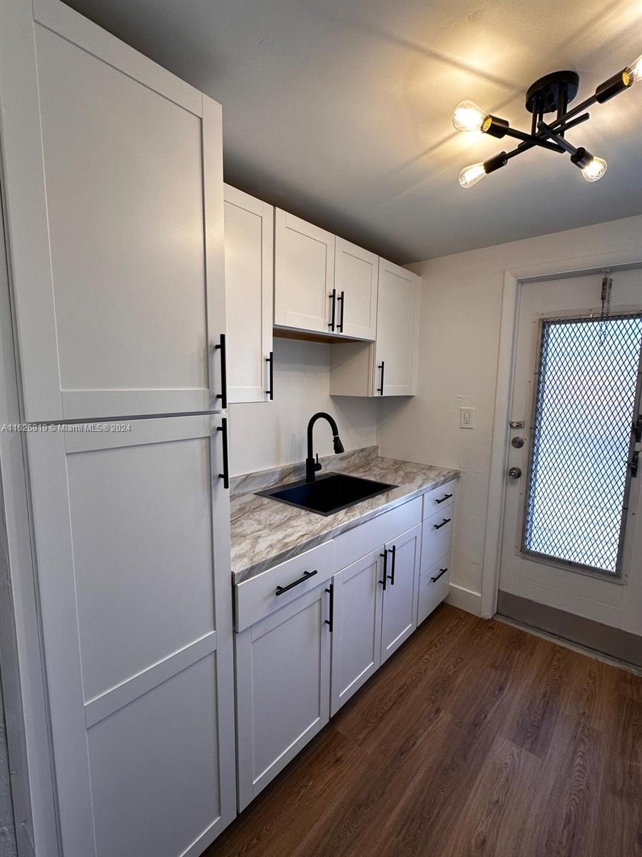 626 CONDOMINIUM - Residential